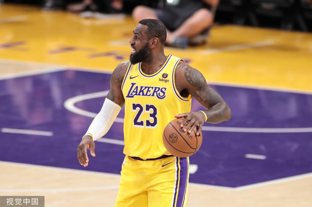 他在阵容轮 他在阵容轮